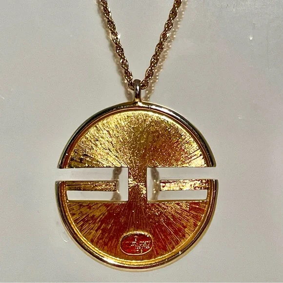 Givenchy Paris New York 1978 Medallion Logo Necklace on 24” Solid Rope Chain - Picture 3 of 8